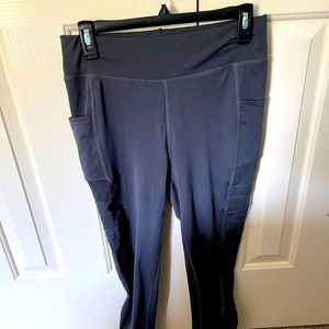Gray leggings w pockets
